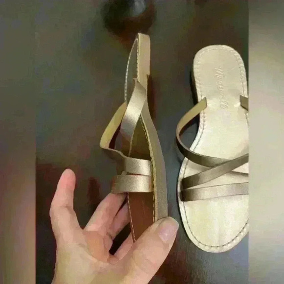 Madewell Boardwalk Skinny Sandals in Metallic Rose leather - Picture 2 of 13